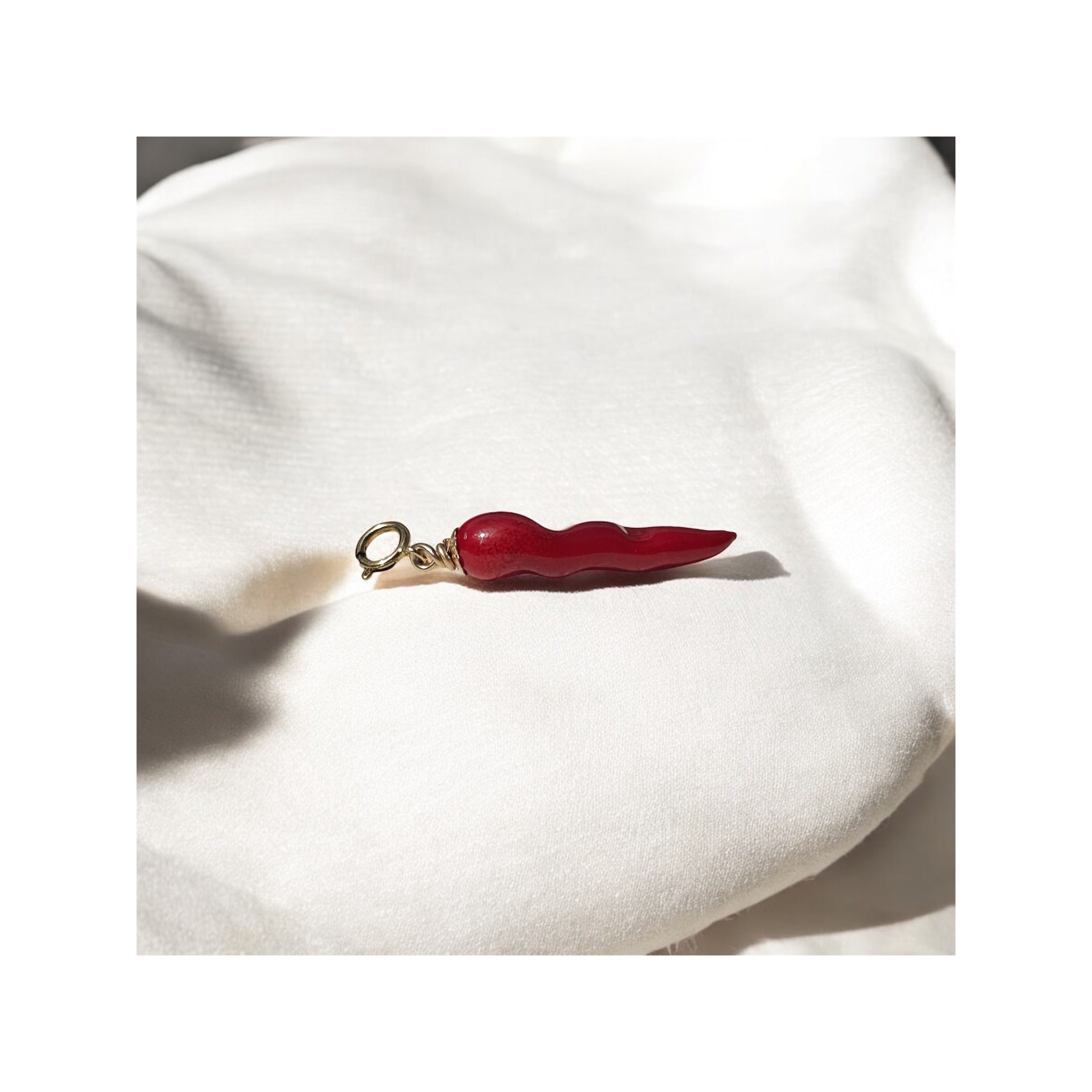 Rosso Vivo - Chilli Totem (Charm Only - No Necklace)